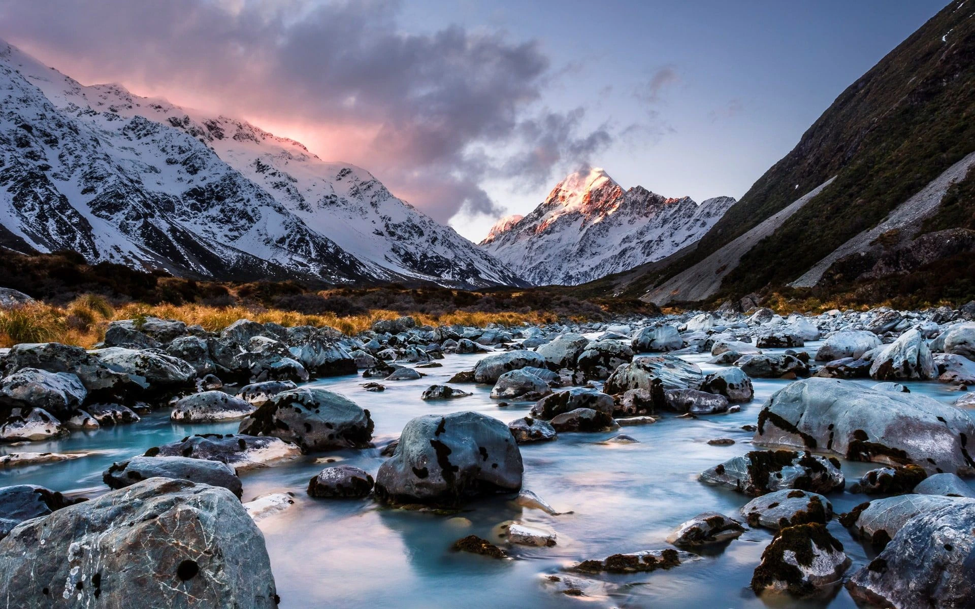 New Zealand destination skyline and landscape